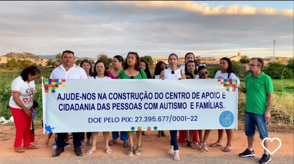 Léa Silva abraça luta da construção Centro Apoio ao Autista e familiares e confirma emenda do senador Efraim