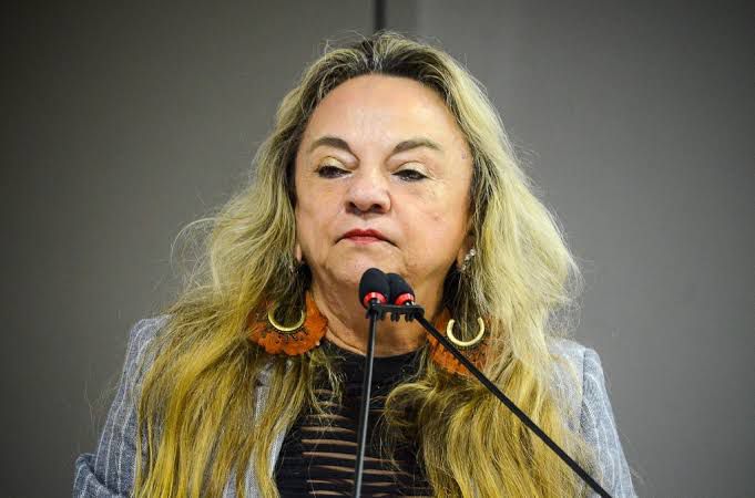 Doutora Paula reafirma que Corrinha Delfino não tem nada que a impeça de ser candidata e diz que oposição espalha fake news e intrigas