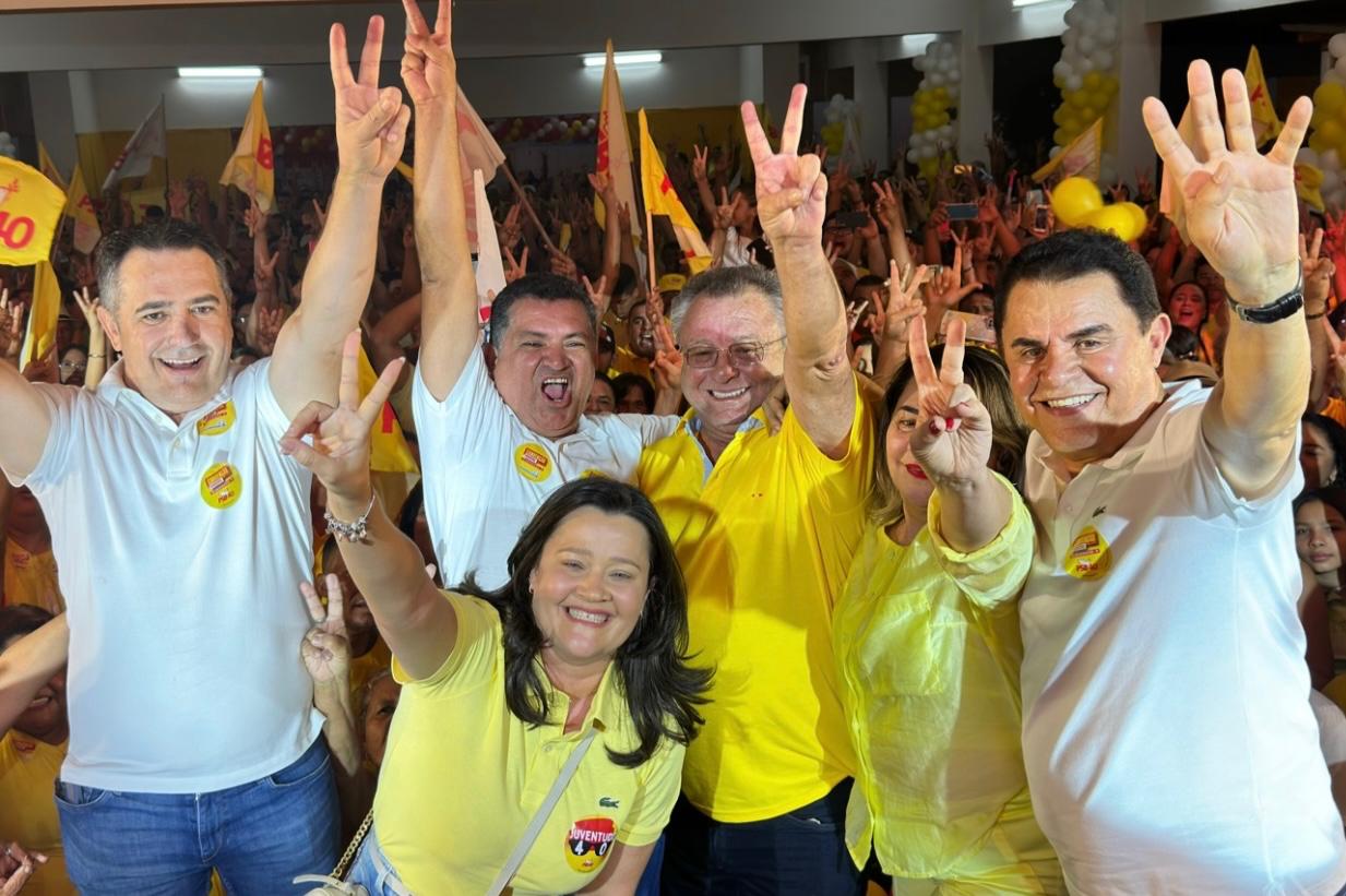 Com a Escola Estadual lotada, grupo de situação realiza convenção em São joão do Rio do Peixe e homologa os nomes de Luiz Claudino e Regis Morais